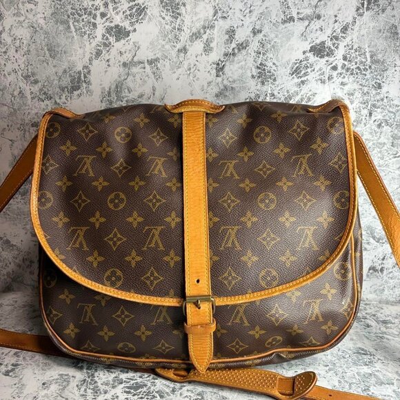 🔥LARGE🔥 Authentic Louis Vuitton Saumur 35 Crossbody Shoulder Bag Boho Soho - Picture 5 of 15